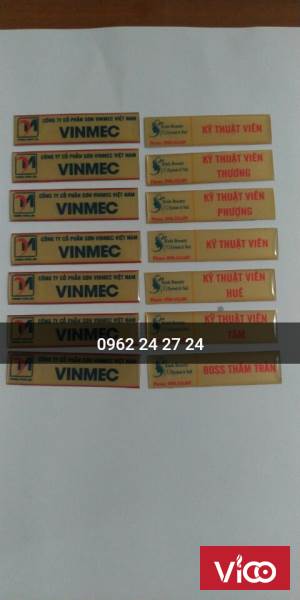 sản xuất biển tên nhân viên, biển tên cài áo bằng đồng, cung cấp biển dập tên đeo áo