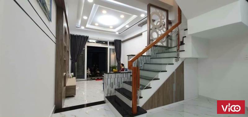 Bán nhà đường Bùi Thế Mỹ, 2m ra mặt tiền, ô tô vào nhà