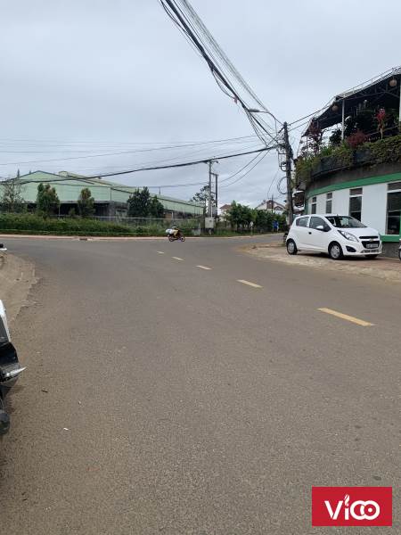 Ra nhanh nhà rẻ mặt tiền TRUNG TÂM, Nguyễn Thái Học, P2, P Bảo Lộc 9x17m