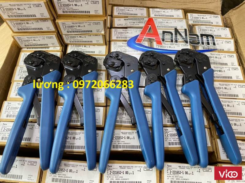 Kìm AMP Commscope Category 6 Modular Plug Hand Tool 7901635bấm hạt 3 mảnh