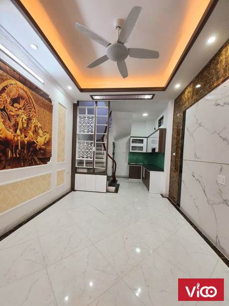 NHỈNH 2 TỶ NHÀ MỚI HÂN HOAN. BÁN NHÀ KIM GIANG THANH XUÂN