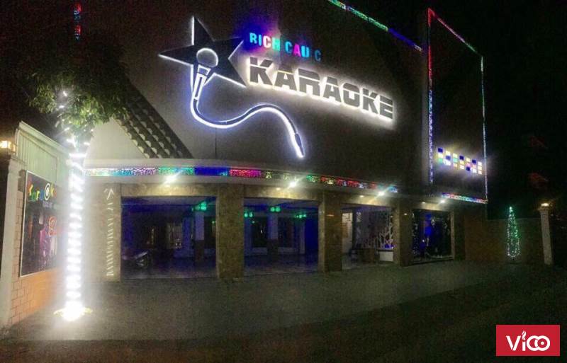 Cần bán gấp Karaoke đang kinh doanh tốt Nguyễn Văn Tiết, Thủ Dầu Một, giá đầu tư