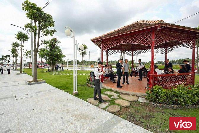 Đất mặt tiền đường , SHR, xây dựng tự do , dân cư đông đúc chỉ 800tr nền 100m2 !