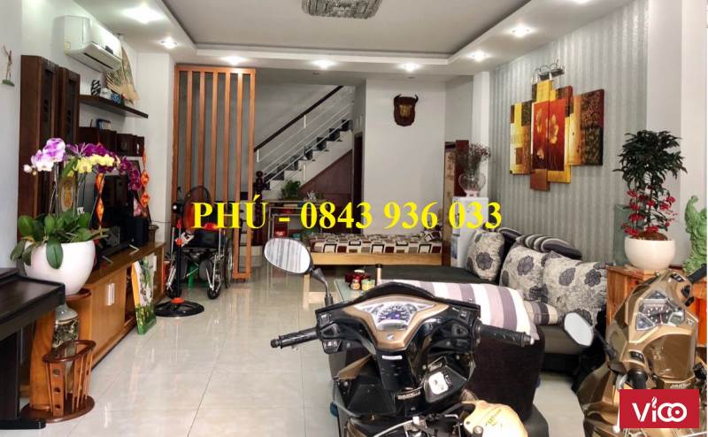 Bán gấp nhà hẻm Quận 10, vị trí đắc địa ngay trung tâm giá chưa tới 5 tỷ.