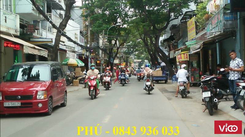 Bán gấp nhà hẻm Quận 10, vị trí đắc địa ngay trung tâm giá chưa tới 5 tỷ.