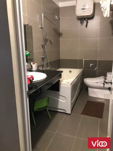 Bán nhà dân xây 5 tầng độc lập, khung cột, có gara oto, lô 7c Lê Hồng Phong, NQ, HP