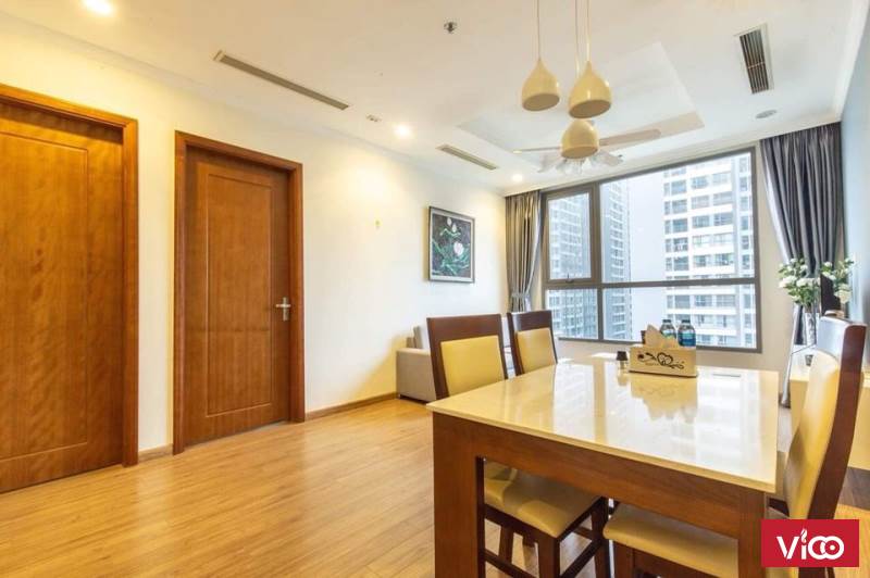 Cho thuê căn 2 phòng ngủ tòa Park 3, ban công hướng Đông