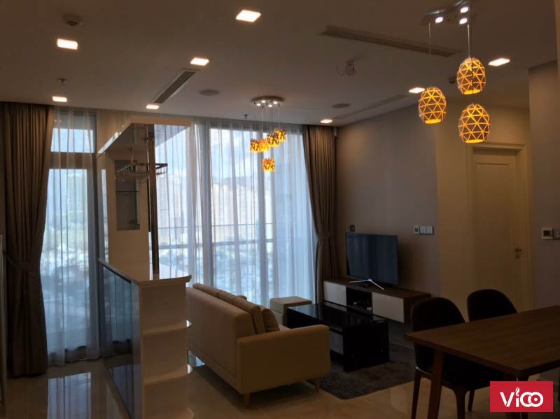 Cần bán hoặc cho thuê căn hộ toà A2, Vinhomes Golden River Ba Son, Q.1, HCM