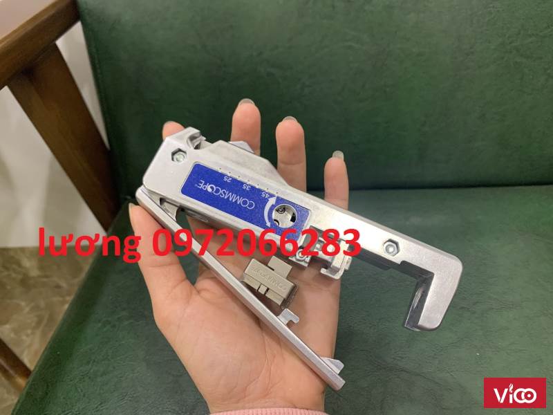 KÌM NHẤN NHÂN MẠNG AMP MÃ 17251506