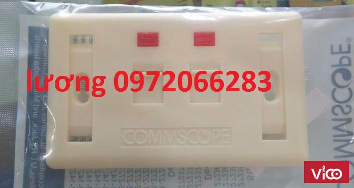 Faceplate Mặt nạ outlet 2 cổng Commscope 2723682