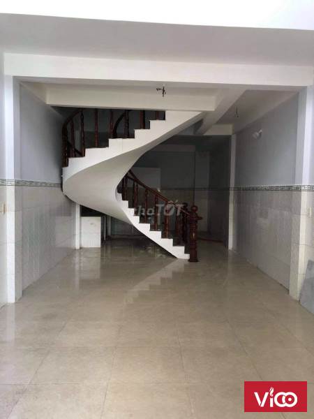 NHƯỢNG LẠI HỢP ĐỒNG THUÊ NHÀ NGUYÊN CĂN Ở LÂU DÀI