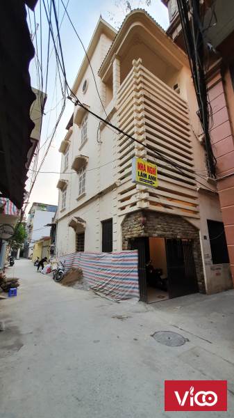 Nhà phân lô Lạc Trung 52m2, 4 tầng,7.1 tỷ, Gara 7 chỗ, vỉa hè rộng.