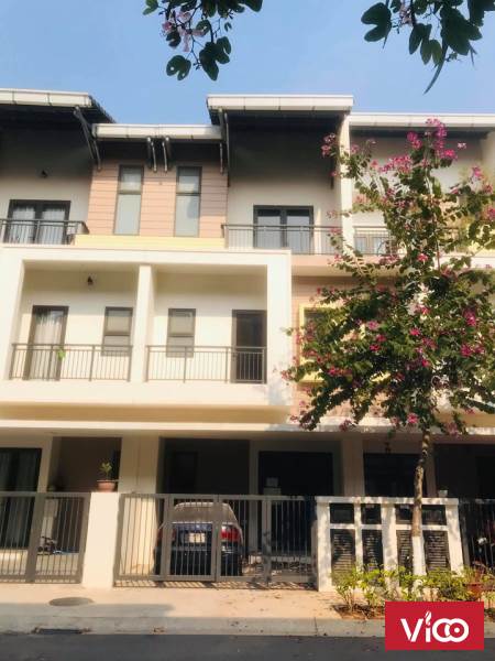 Chủ nhà cần vốn bán nhanh căn 3 tầng đã có sổ