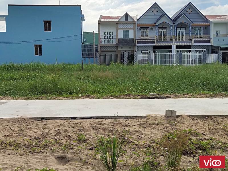 Còn Duy Nhất Một Nền Thổ Cư 100%, Sổ Hồng Sẵn, Thích Hợp Định Cư Hay Đầu Tư Bán Lại.