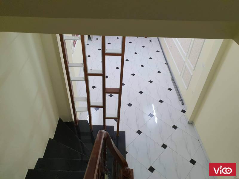 Bán nhà phố Khương đình 35m x 5 tầng giá 3,4 tỷ
