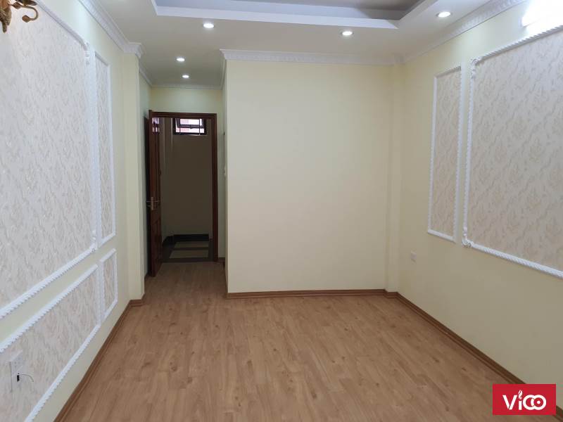 Bán nhà phố Khương đình 35m x 5 tầng giá 3,4 tỷ