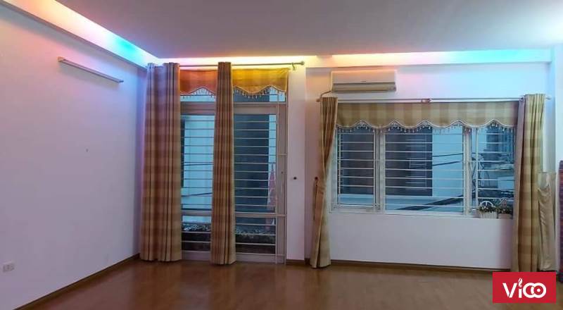 Oto tránh 5m, 3 thoáng Khương Trung DT 50m2x5T, MT 5m Giá 4tỷ5