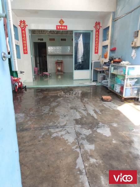 Cho thuê nhà Nguyên căn Hẻm 4x20 .4 phòng nhà sạch sẽ vô ở liền.