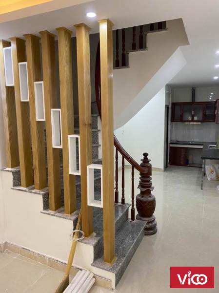 Gần Phố, Nhà Đẹp Đường Lĩnh Nam, Q. Hoàng Mai, DT45m2x3T, giá 2.5 tỷ. LH 0846 282 986.