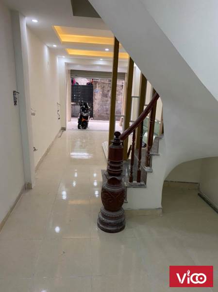 Gần Phố, Nhà Đẹp Đường Lĩnh Nam, Q. Hoàng Mai, DT45m2x3T, giá 2.5 tỷ. LH 0846 282 986.
