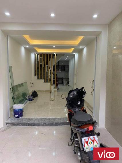 Gần Phố, Nhà Đẹp Đường Lĩnh Nam, Q. Hoàng Mai, DT45m2x3T, giá 2.5 tỷ. LH 0846 282 986.