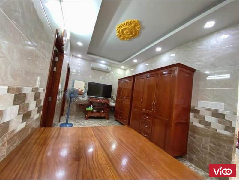 Bán nhà đẹp nằm ngay Trần Văn Quang, p10 Tân Bình, 3 tầng kiên cố