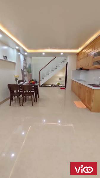 Bán nhà Mỹ Đình quận Nam Từ Liêm, DT 38m25t, mặt tiền 4.2m, giá bán 3.85 tỷ