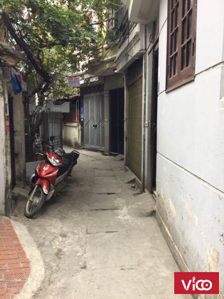 cho thuê nhà riêng trong ngõ 48 Nguyễn Khánh Toàn, DT 45m2x3 tầng Giá 9tr/th LH 0984 138 426