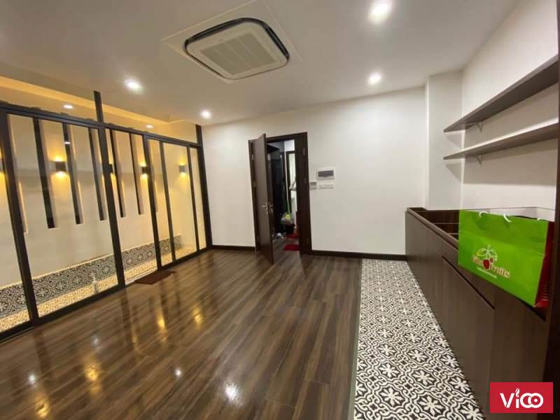 Mặt Đường Lớn Hồ Tùng MậuVị Trí Đăc ĐịaKinh Doanh Lý Tưởng Sổ Đỏ Nở Hậu.