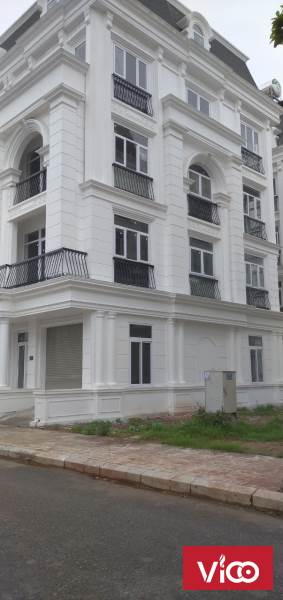 Cần nhượng lại căn liền kề điện tích 96m2 mặt tiền 6m tại Dự án Louis City, Đại Mỗ Giá 85tr/m2 LH