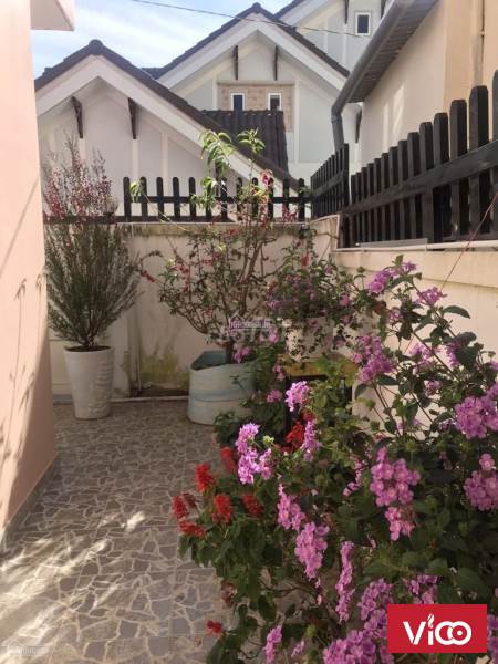 Bán biệt thự 2 mặt tiền đường Hồ Xuân Hương Phường 12 Tp. Đà Lạt.