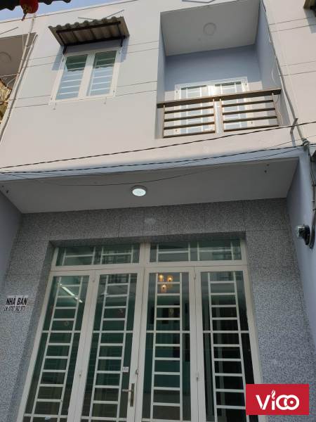 Em cần bán gấp căn nhà ở Cần Giuộc, Long An gần UBND Hưng Long huyện cần Giuộc. Tỉnh Long An