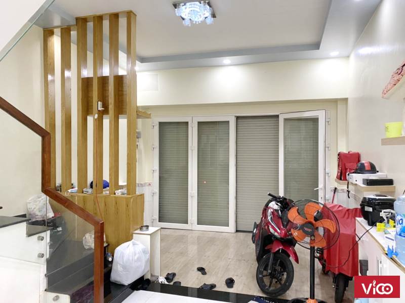 Cho thuê nhà mới (4.210m) 2 mặt hẻm Dương Bá Trạc P1Q8