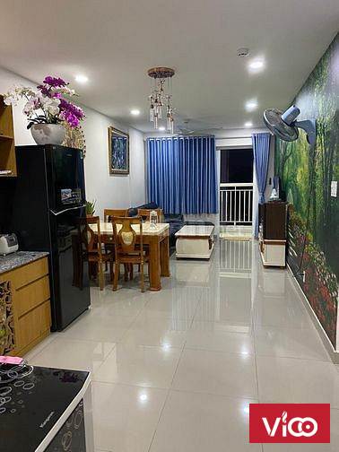 Bán căn hộ chung cư chính chủ, view thoáng mát có hồ bơi ,gần trường học