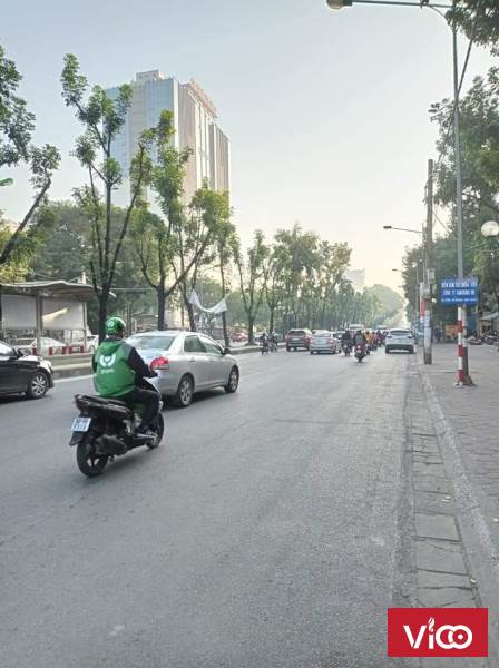 NHÀ PHỐ HÀNG QUỐC VIỆT, 200M2, 7 TẦNG, THANG MÁY, GARA, VỈA HÈ, ĐƯỜNG RỘNG 50M, KINH DOANH SIÊU