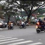 Cho thuê mặt bằng 2 mặt tiền, ngay ngã tư, dân cư đông đúc.