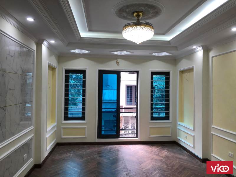 BÁN BIỆT THỰ Lạc Long Quân 117m MT 8.5m 15 tỷ GẦN HỒ