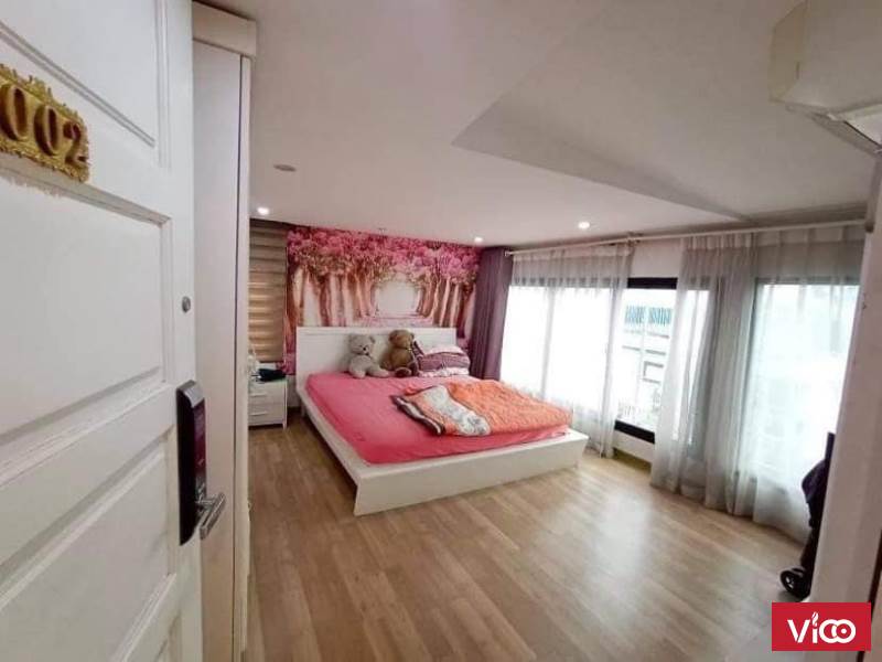Bán gấp Biệt Thự mặt phố Nghi Tàm 630m2 x 3t chỉ 69 tỷ
