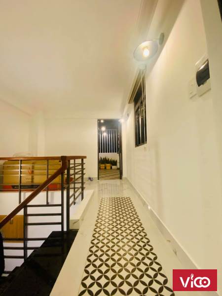 Nhà mới HXH 4 tầng lô góc 3 mặt tiền Hòa Hảo,Q.10 9.5 tỷ tl.