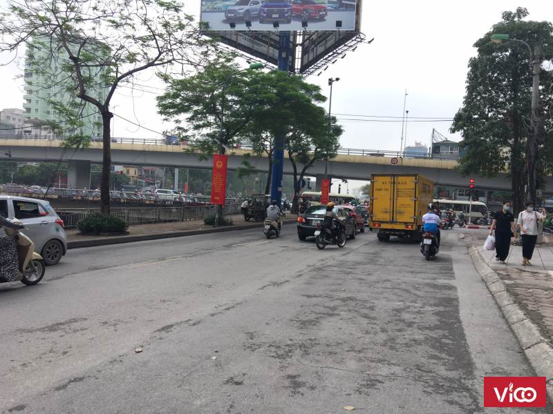 Bán em Hoa hậu Nguyễn Khang Cầu Giấy Thang Máy, Gara, Giá chỉ hơn 8 tỷ