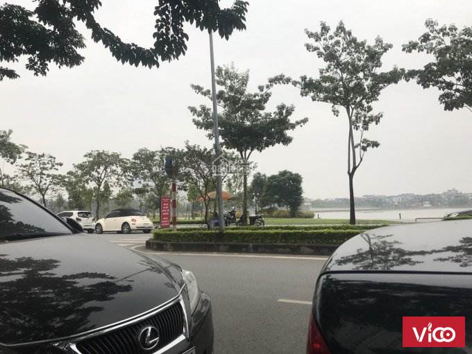Bán biệt thự mặt hồ khu đô thị Thành Phố Giao Lưu, Cổ Nhuế, Bắc Từ Liêm, Hà Nội.