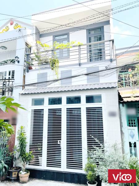 Cho thuê nhà nguyên căn HXH đường Âu Dương Lân P3Q8