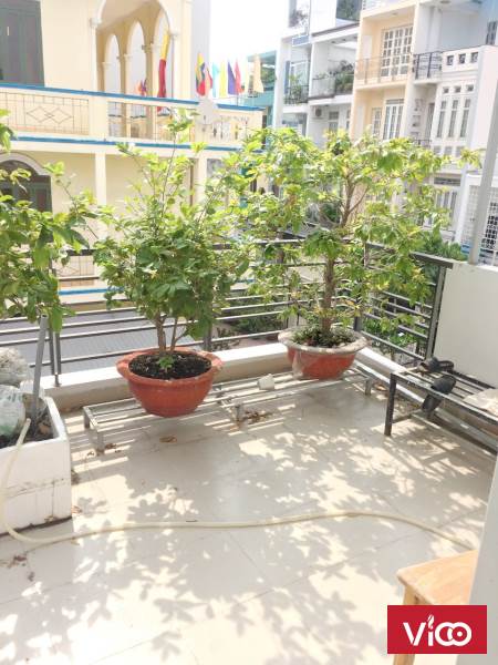 Nhà 4 lầu/ST/8PN Hẻm 136 Nguyễn Thị Tần P2Q8