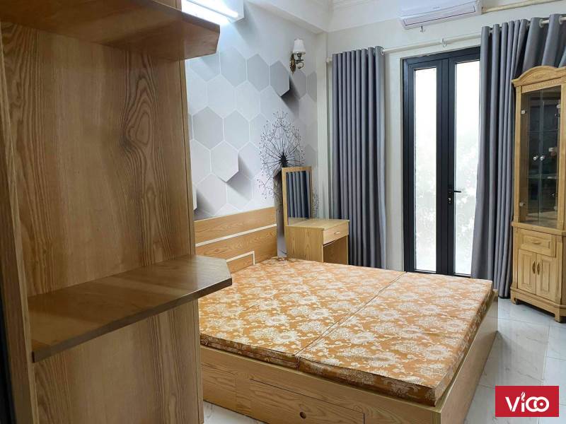 Bán nhà Phố Lý Nam Đế, Q. Hoàn Kiếm, 65m2x3 tầng, MT8.2m, giá 7.65 tỷ.
