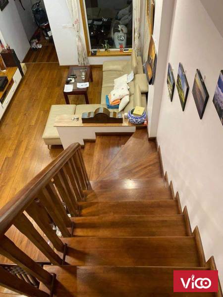 Nhà mặt phố Nguyễn Cảnh Dị thuộc phân lô KĐTM Đại Kim, xây 5 tầng chắc chắn. Thiết kế tầng 2 phòng