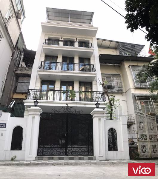 Bán nhà HOÀNG CẦU Q. ĐỐNG ĐA 90m2, MT 8m Ô TÔ đỗ cửa KINH DOANH hơn 12 tỷ.