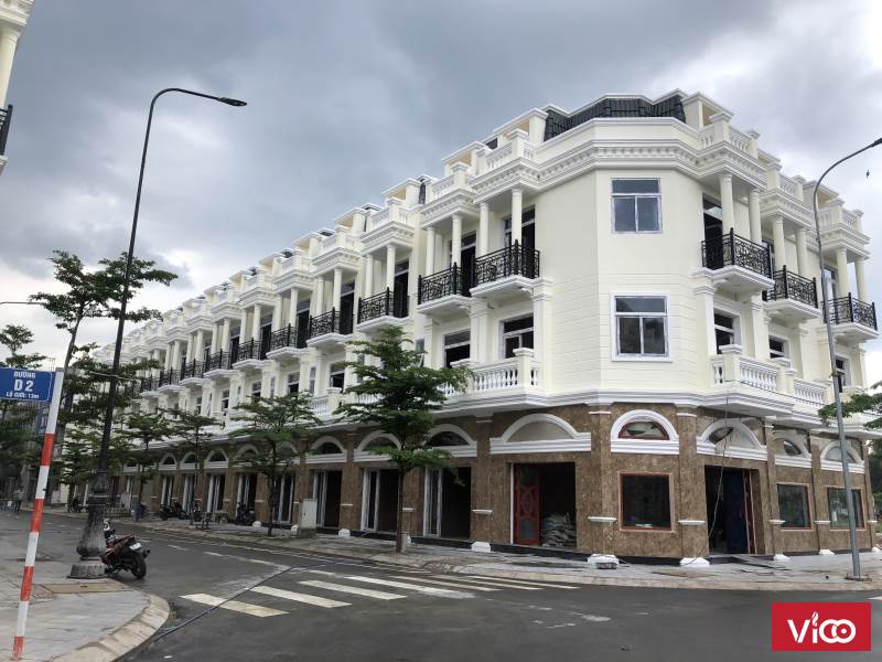 Bán shophouse ngay trung tâm Dĩ An, giá 5,1 tỷ/căn, trả trước 15% nhận nhà