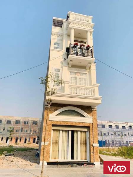 Chính chủ cần bán căn nhà 1 trệt 2 lầu giá 4,7 tỷ TL, trả trước 700tr nhận nhà, SHR