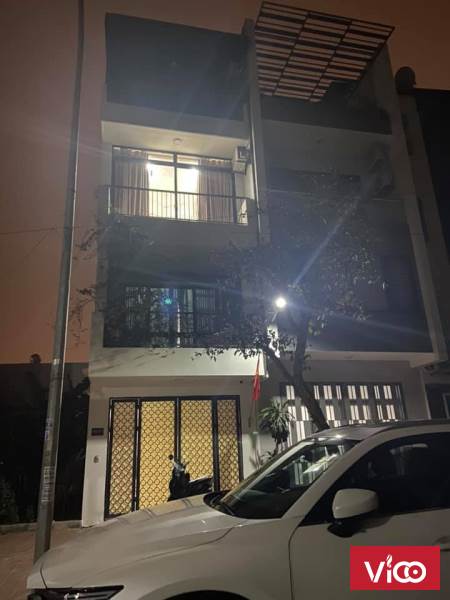 Nhà chủ tự thiết kế, làm ăn có lộc mua biệt thự, bán liền kề , 50m, 4 tầng, 5m, 5 tỷ.