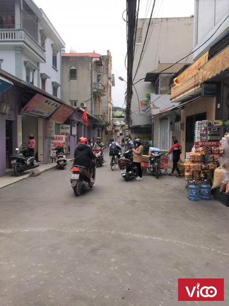 Bán nhà măt phố Phan đình Giót Hà Đông hơn 7 tỷ lô góc 3 măt thoáng kinh doanh tốt